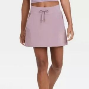 Skirt with under lining shorts